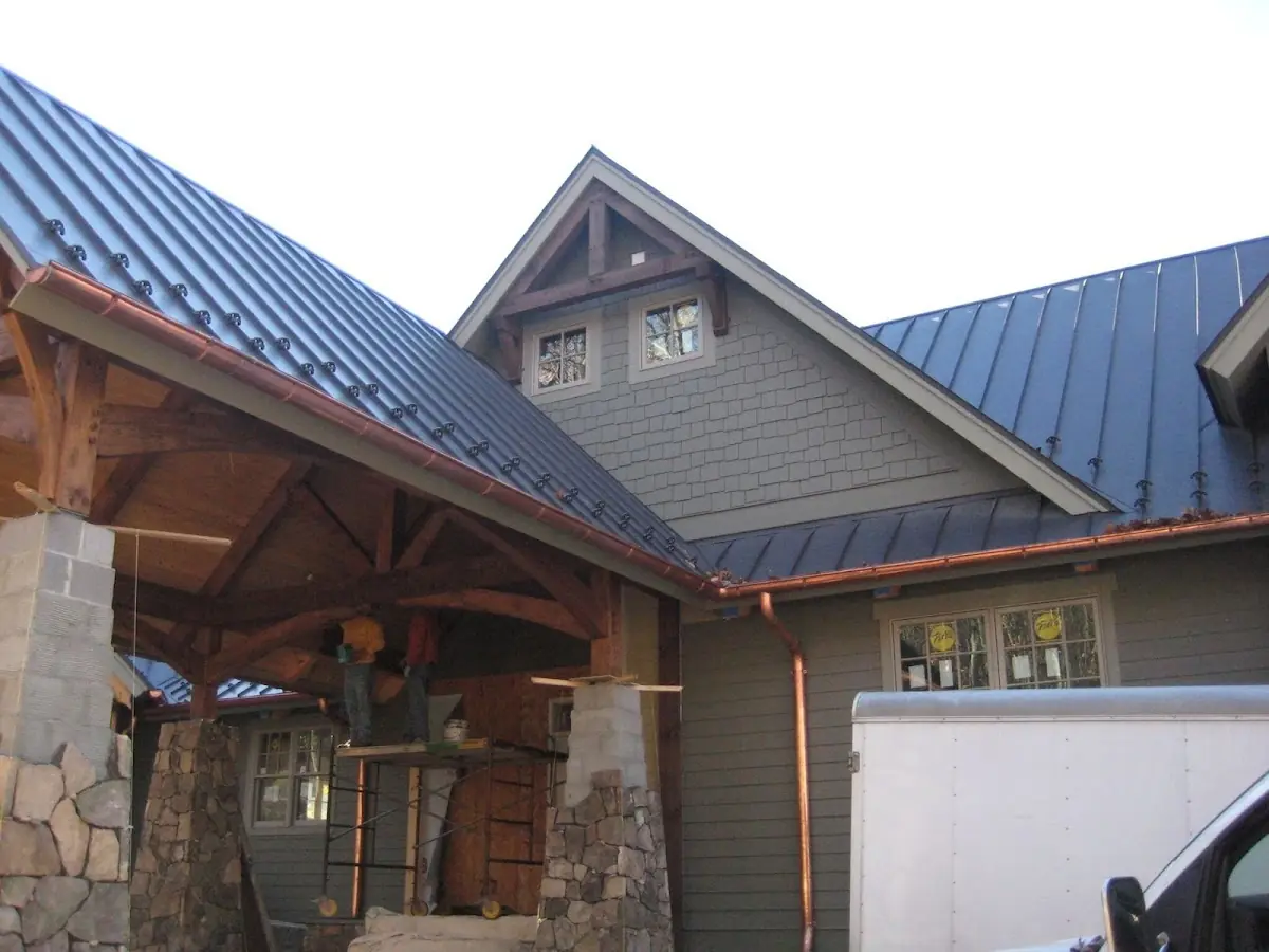 Craftsman Roofing team delivering quality roofing work in San Gabriel Heights